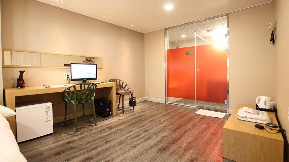 Mini Hotel 141 Gyeongju Exterior photo