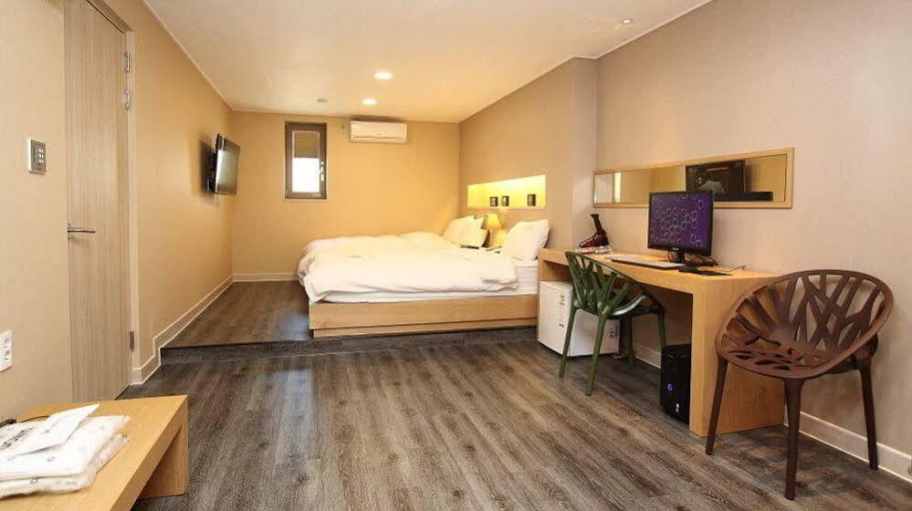 Mini Hotel 141 Gyeongju Exterior photo