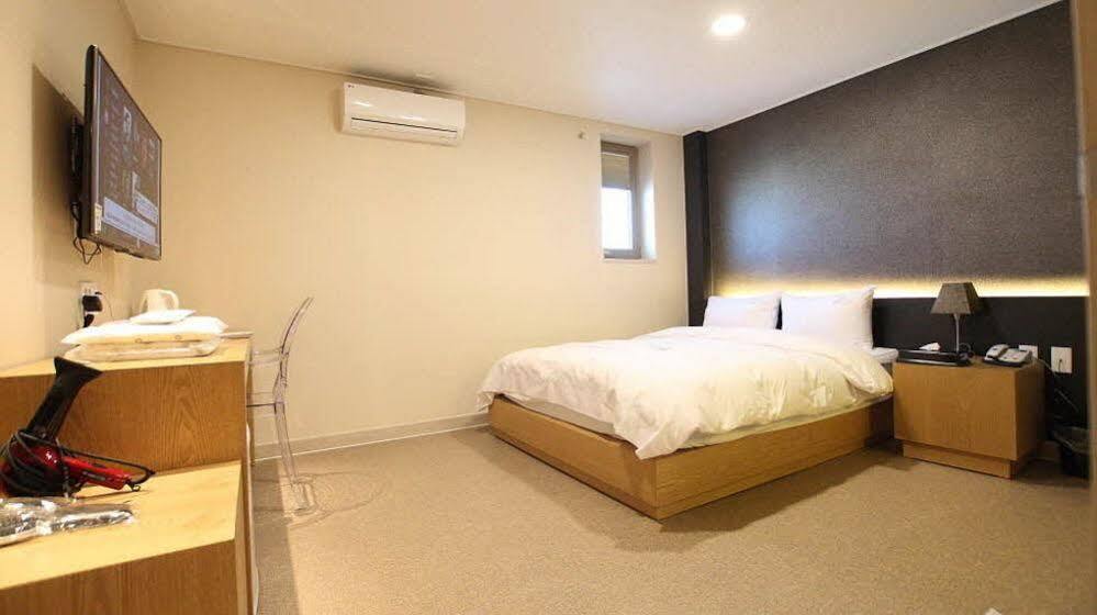 Mini Hotel 141 Gyeongju Exterior photo
